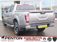 Usado Nissan Navara Tekna 190 CV (139 kW) 2020 Gris Pickup/Camioneta