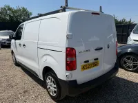 Used Vauxhall Vivaro 120 HP (88 kW) 2020 White MPV