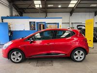 Used Renault Clio IV Dynamique 90 HP (66 kW) 2014 Red Hatchback