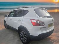 Used Nissan Qashqai Tekna 130 HP (95 kW) 2012 White SUV