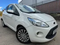 Used Ford Ka Zetec 69 HP (50 kW) 2015 White Hatchback