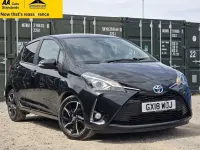 Used Toyota Yaris Design 100 HP (73 kW) 2018 Black Hatchback