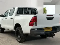 Used Toyota HiLux Active 150 HP (110 kW) 2022 White Pickup