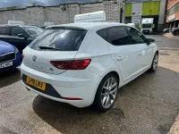 Used Seat Leon FR 180 HP (132 kW) 2018 White Hatchback