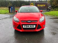 Gebraucht Ford Focus Zetec 115 PS (84 kW) 2014 Rot Kleinwagen