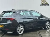 Used Vauxhall Astra SRi 150 HP (110 kW) 2017 Black Hatchback