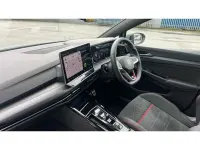New VW Golf VIII GTI 300 HP (220 kW) 2025