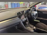 Used Honda Civic SR 126 HP (92 kW) 2018 Red Hatchback