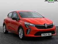 Used Renault Clio Evolution 143 HP (105 kW) 2025 Orange Hatchback