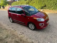 Used Citroën C3 Picasso Exclusive 2013 Red MPV