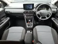 Used Dacia Jogger Extreme 140 HP (102 kW) 2024 Grey MPV