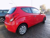 Used Hyundai i20 Classic 2014 Red Hatchback