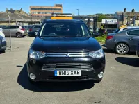 Begagnad Mitsubishi Outlander P-HEV 2015 Svart Kombi
