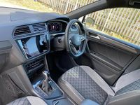 Used VW Tiguan R-line 150 HP (110 kW) 2023 White SUV