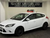 Used Ford Focus Zetec 2014 White Hatchback