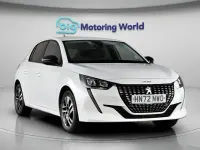 Used Peugeot 208 Allure+ 102 HP (75 kW) 2022 White Hatchback