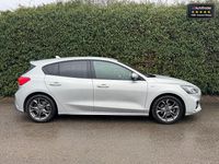 Used Ford Focus ST-Line 155 HP (114 kW) 2021 Silver Hatchback