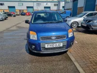 Used Ford Fusion Zetec 80 HP (58 kW) 2010 Blue Hatchback