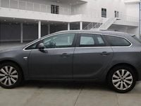 Second-hand Vauxhall Astra 165 CP (121 kW) 2011 Gri Break