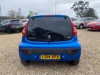 Second-hand Peugeot 107 Allure 68 CP (50 kW) 2014 Albastru Hatchback