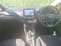 Begagnad Ford Fiesta Titanium 125 HK (91 kW) 2021 Svart Halvkombi