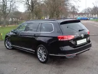 Used VW Passat R-line 150 HP (110 kW) 2018 Deep black pearl effect Estate
