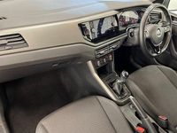 Used VW Polo SE 95 HP (69 kW) 2018 Limestone grey Hatchback