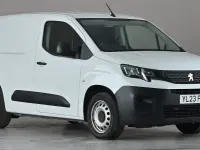 Used Peugeot Partner Premium 100 HP (73 kW) 2023 White MPV