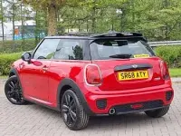 Usado Mini Cooper 136 CV (100 kW) 2018 Rojo Utilitario