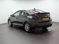 Begagnad Honda Civic S 120 HK (88 kW) 2015 Svart Halvkombi