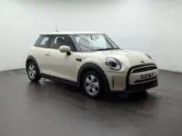 Begagnad Mini ONE Classic 102 HK (75 kW) 2022 Vit Halvkombi