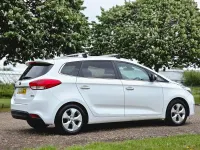 Used Kia Carens 139 HP (102 kW) 2016 White MPV