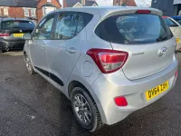 Used Hyundai i10 Premium 67 HP (49 kW) 2015 Silver Hatchback