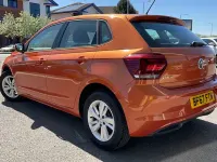 Begagnad VW Polo SE 95 HK (69 kW) 2020 Halvkombi