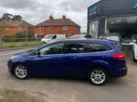 Used Ford Focus Zetec 115 HP (84 kW) 2015 Blue Estate