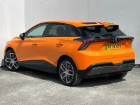 Usado MG MG4 EV Trophy 63 kW (87 HP) 2024 Laranja Citadino