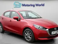 Usado Mazda 2 116 HP (85 kW) 2023 Vermelho Citadino