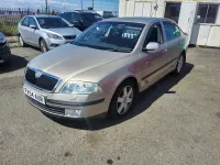 Używany Skoda Octavia Elegance 105 KM (77 kW) 2004 Beżowy Hatchback