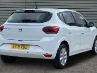 Used Dacia Sandero Comfort 91 HP (66 kW) 2021 White Hatchback