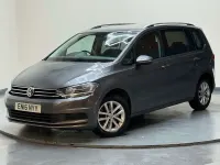 Usado VW Touran SE 2016 Cinzento Monovolume