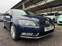Begagnad VW Passat Highline 140 HK (102 kW) 2013 Blå Sedan