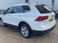 Used VW Tiguan Allspace Life 150 HP (110 kW) 2022 White SUV