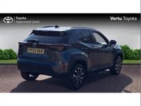 Used Toyota Yaris Cross Design 113 HP (83 kW) 2025 Grey SUV