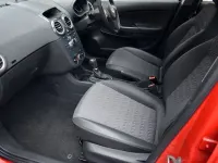 Used Vauxhall Corsa 90 HP (66 kW) 2014 Red Hatchback