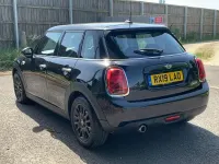 Used Mini Cooper Classic 134 HP (98 kW) 2019 Black Hatchback