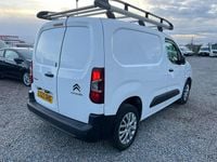 Used Citroën Berlingo 100 HP (73 kW) 2022 White MPV