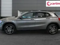 Usado Mercedes GLA180 Urban 122 HP (89 kW) 2018 Cinzento SUV