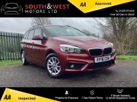 Begagnad BMW 218 Comfort Edition 150 HK (110 kW) 2016 Röd Minibuss