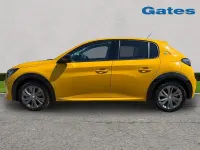 Used Peugeot e-208 Allure Premium 98 kW (134 HP) 2022 Yellow Hatchback