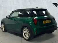 Used Mini Cooper Hatch 154 HP (113 kW) 2024 Green Hatchback